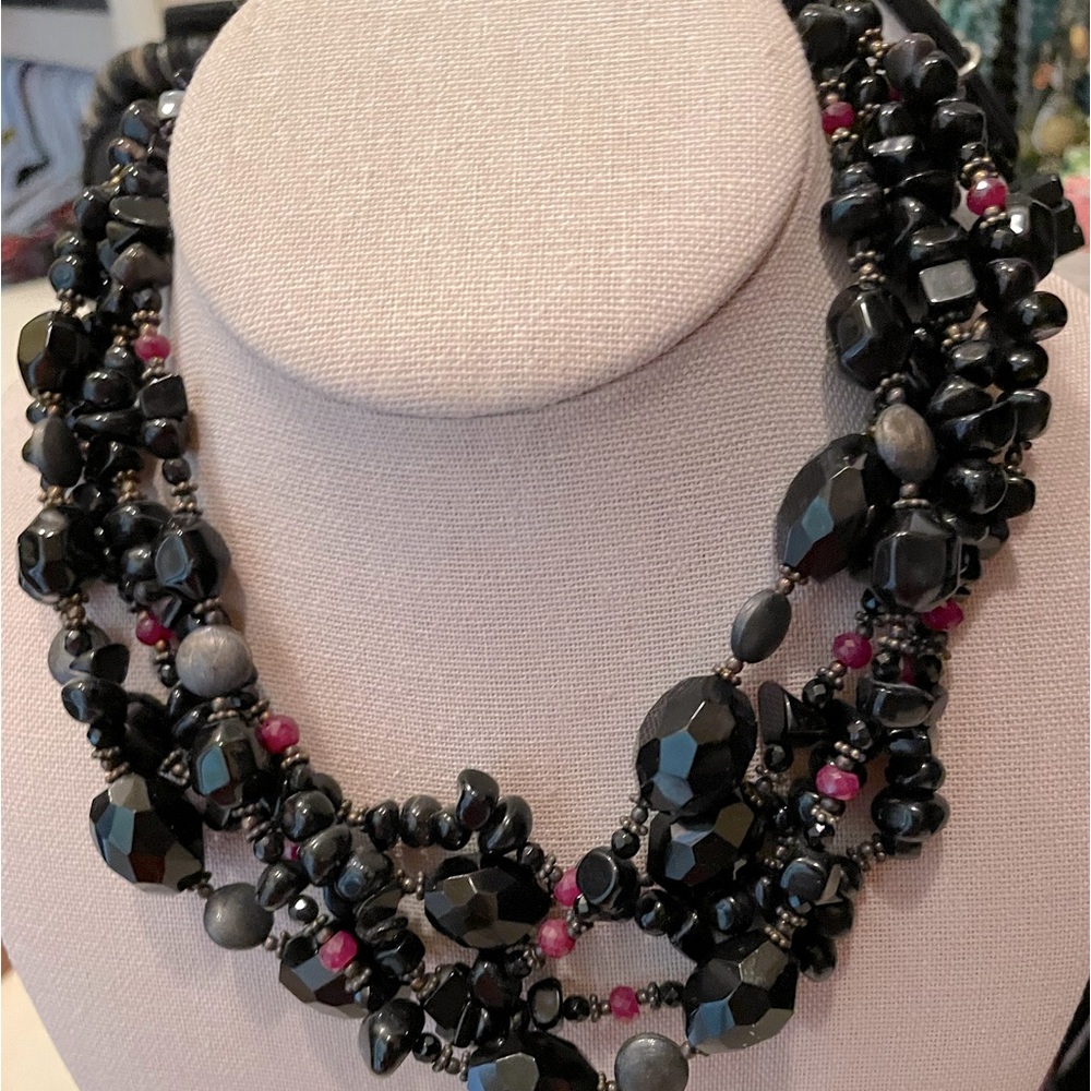 Exquisite five strand, elegant beads for beautiful necklace